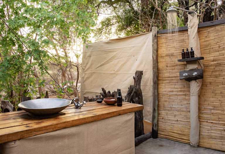 Dusche im Kanga Camp, Mana Pools © Foto: Marco Penzel | Outback Africa