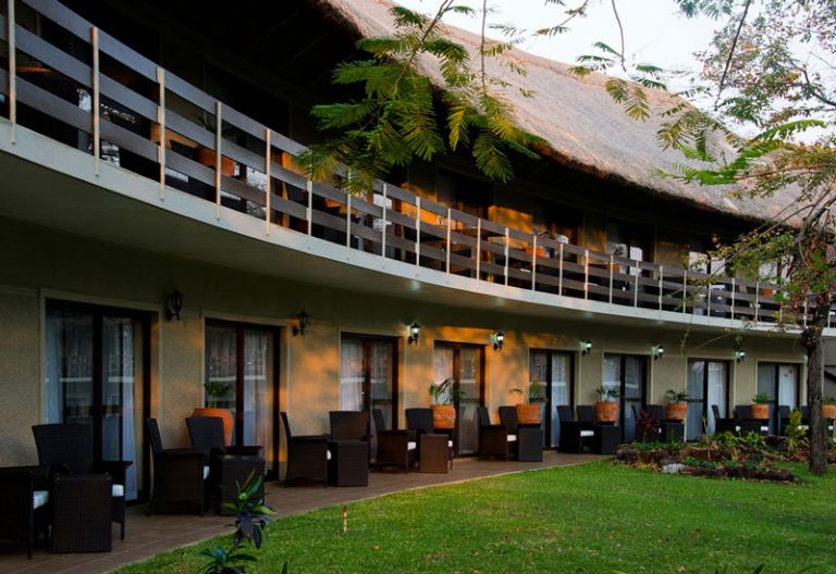 A Zambezi River Lodge, Garten