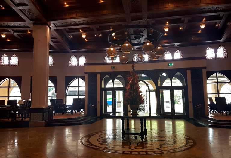 Dar es Salaam Serena Hotel, Lobby © Foto: Jacqueline Korb | Outback Africa Erlebnisreisen