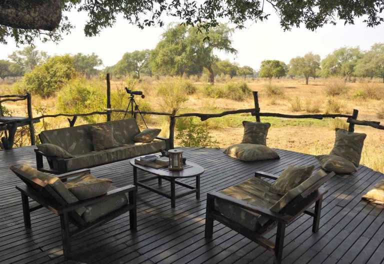 Flatdogs Camp, JackalBerry Tree House, Terrasse © Foto: Marco Penzel | Outback Africa