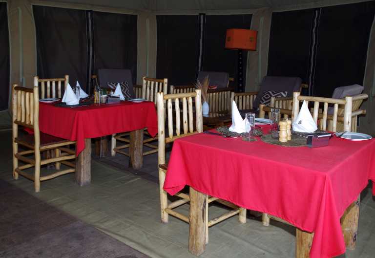 Asanja Camp, Speisezelt © Foto: Judith Nasse | Outback Africa