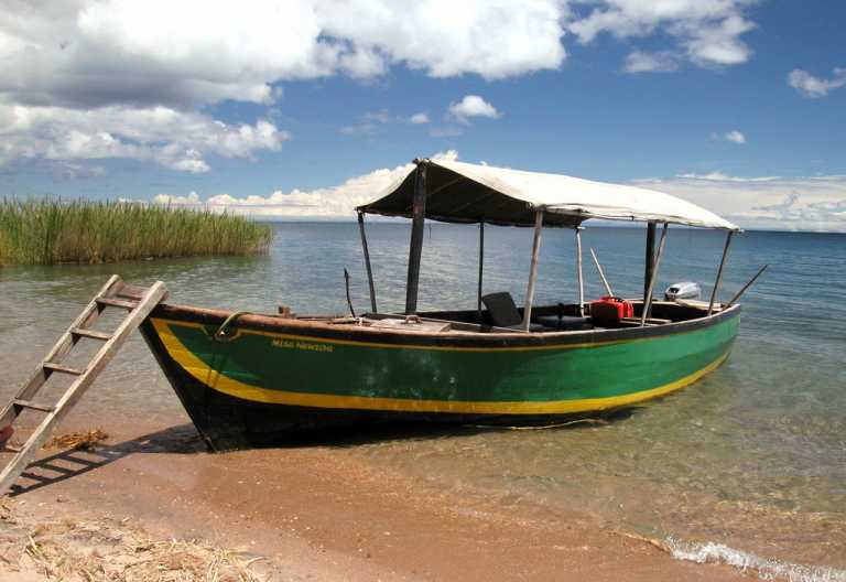 Transferboot zur Nkwichi Lodge