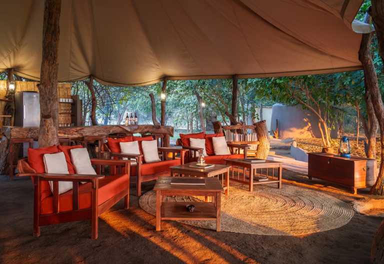 Tena Tena, Lounge © Foto: Robin Pope Safaris