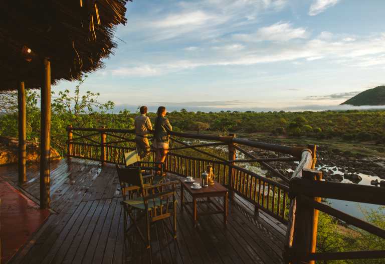 Ausblick auf den Ruaha River, Ruaha River Lodge © Foto: Casey Pratt for Foxes Safaris