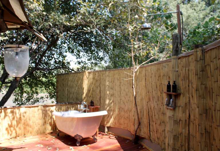 Kanga Bush Camp, Außenbadewanne
