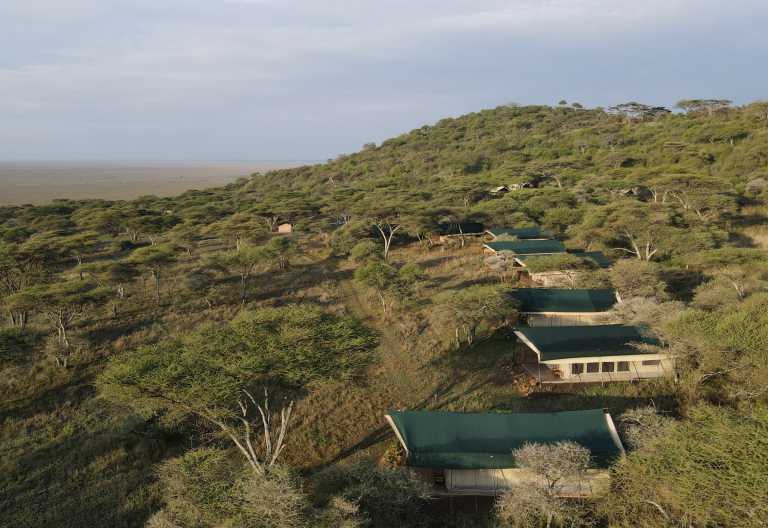 Luftansicht des Serengeti Woodlands Camp © Foto: Karibu Camps & Lodges