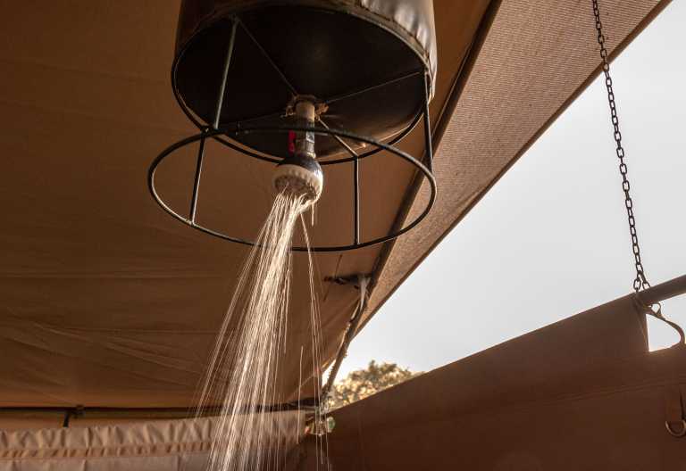 Zambezi Expeditions Camp, Buschdusche © Foto: Marco Penzel | Outback Africa