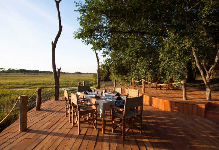 Terrasse des Musekese Camps mit Blick auf Eden Lagoon © Foto: J.L. Fratkin | J&M Safaris