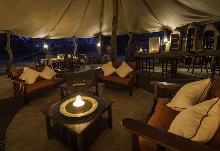 Tena Tena Camp, Lounge © Foto: Robin Pope Safaris