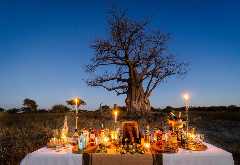 Mombo Camp, Sundowner © Foto: Dana Allen | Wilderness Safaris