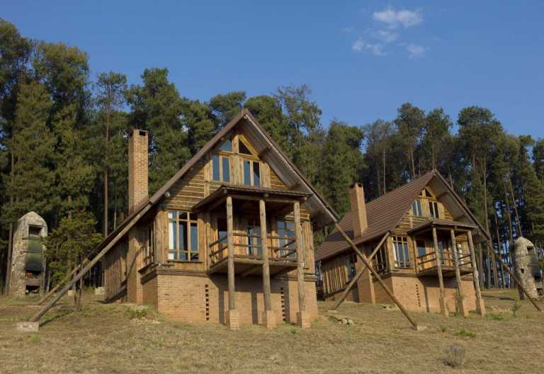Chalets der Chelinda Lodge © Foto: Mike Myers