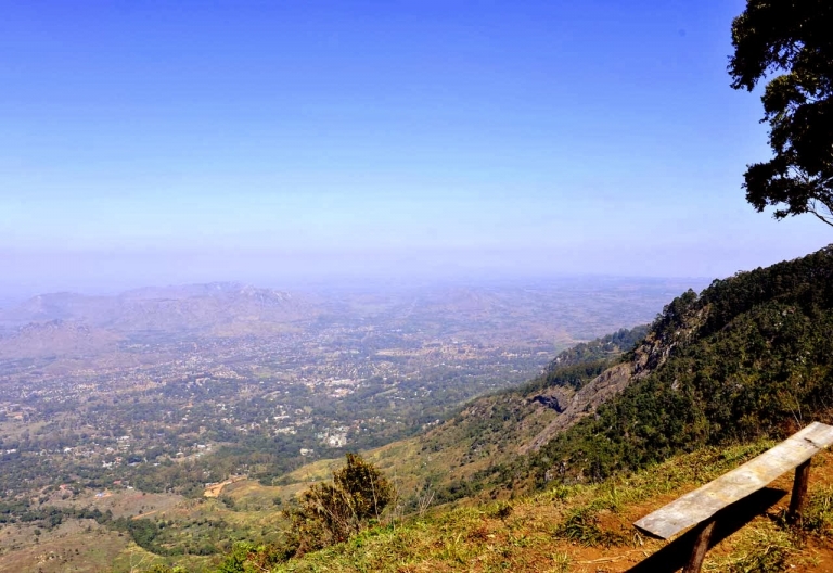 Aussichtspunkt Emperor‘s View, leider etwas diesig © Foto: Svenja Penzel | Outback Africa