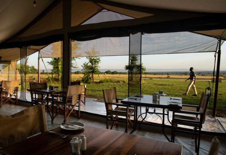 Speiseraum im Hauptzelt des Kati Kati Tented Camp © Foto: Tanganyika Wilderness Camps