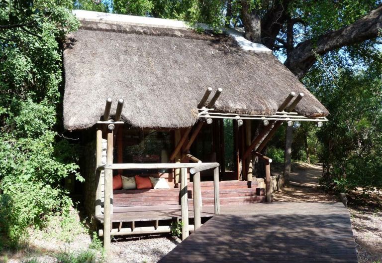 Rhino Post Safari Lodge, Chalet © Foto: Jens Döring | Outback Africa