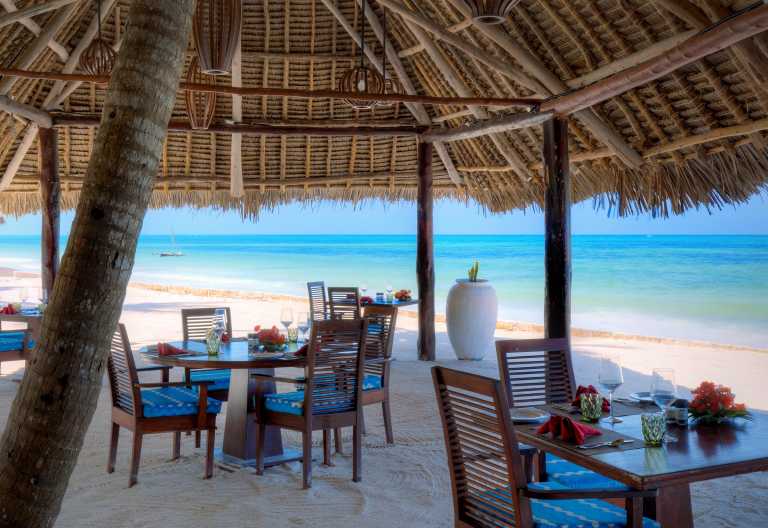 Speiseraum am Strand des Bluebay Beach Resort and Spa © Foto: Bluebay Beach Resort and Spa
