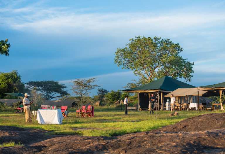 Sanctuary Serengeti Migration Camp, Sundowner © Foto: Sanctuary Retreats