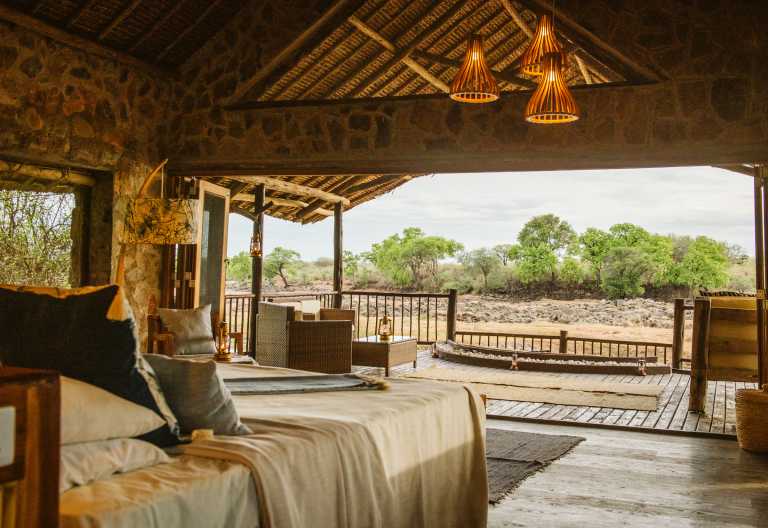 Ausblick von einem der Chalets auf den Ruaha River, Ruaha River Lodge © Foto: Casey Pratt for Foxes Safaris