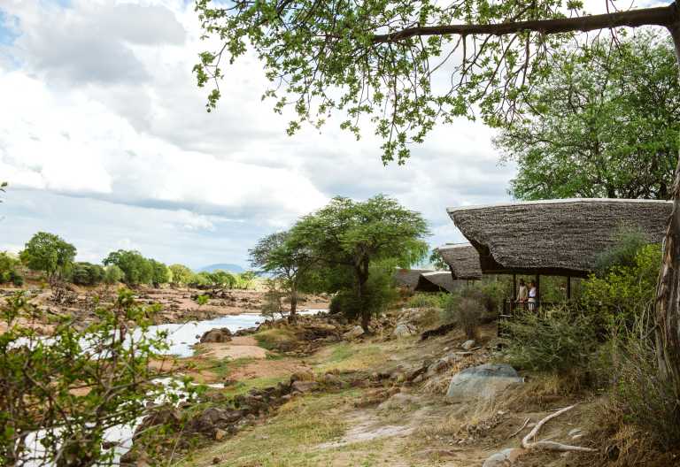 Feste Chalets am Ufer des Ruaha River, Ruaha River Lodge © Foto: Casey Pratt for Foxes Safaris