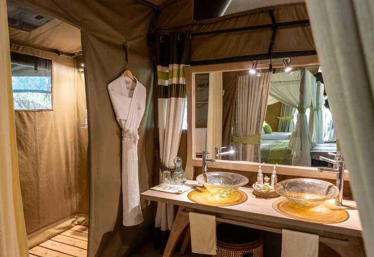 Soroi Pivate Wing, Badezimmer © Foto: Marco Penzel | Outback Africa