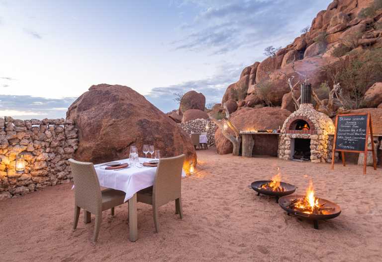 Pizzaofen in den Felsen von Onduli Ridge, Damaraland © Foto: CREATIVELAB