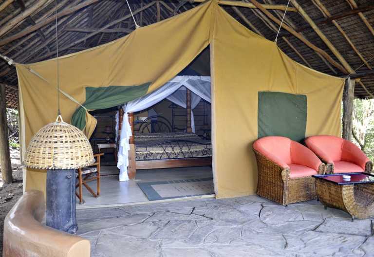 Flamingo Hill Camp, Zeltchalet, Terrasse @ Foto: Svenja Penzel | Outback Africa Erlebnisreisen