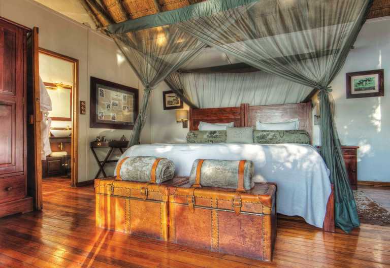 Einrichtung der Gästechalets der Xugana Island Lodge © Foto: Desert & Delta