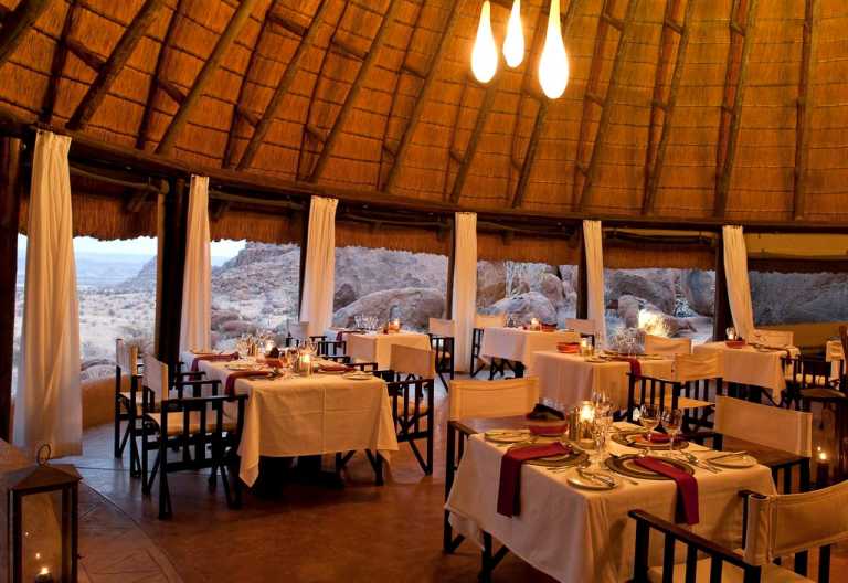 Mowani Mountain Camp, Restaurant