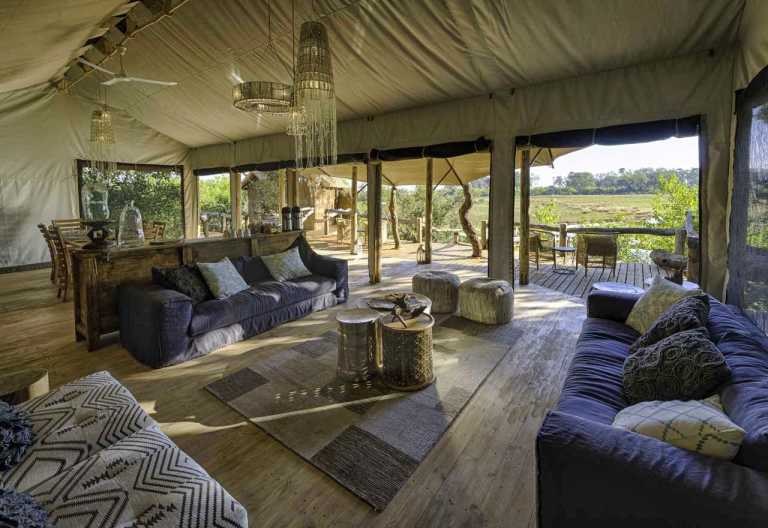 Litte Tubu Camp, Lounge © Foto: Dana Allen  Wilderness Safaris