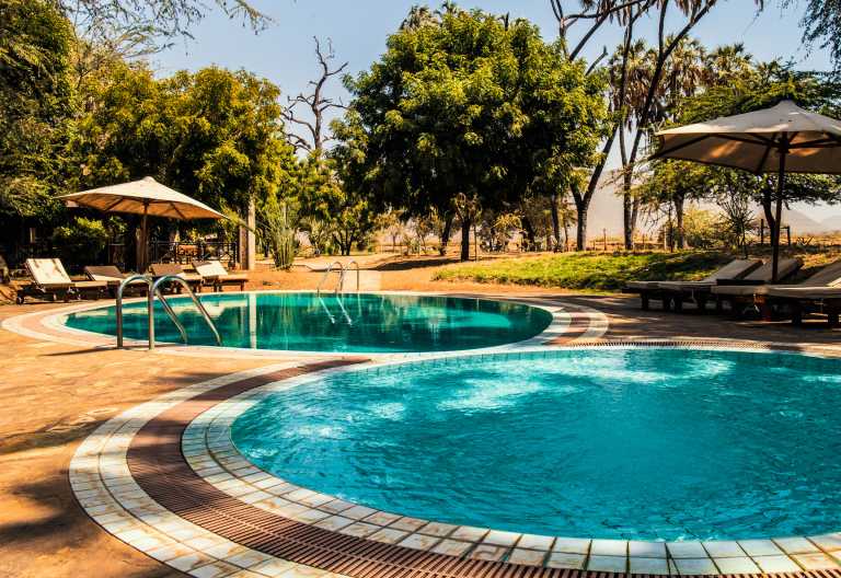 Poolbereich in Ashnil Samburu © Foto: Ashnil Hotels