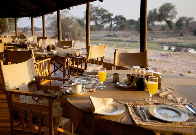 Ruaha River Lodge, Restaurant © Foto: Niels van Gijn | Foxes Safari Camps