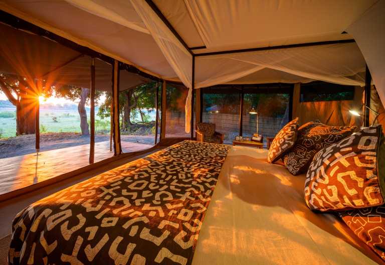 Tena Tena, Zeltchalet im Abendlicht © Foto: Robin Pope Safaris