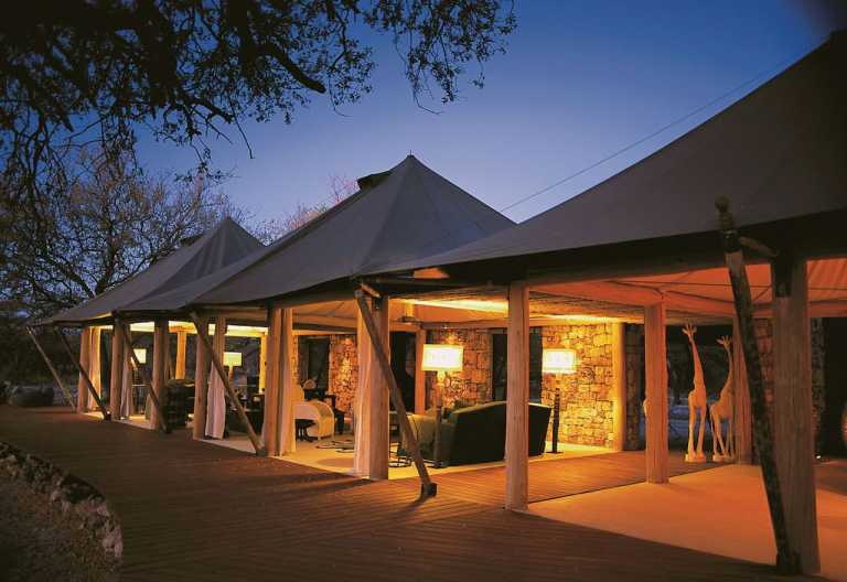 Onguma Tented Camp, am Abend