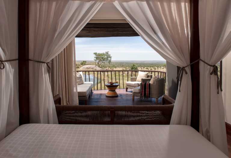 Blick aus dem Fenster eines Zimmers der Four Seasons Safari Lodge Serengeti © Foto: Four Seasons Group
