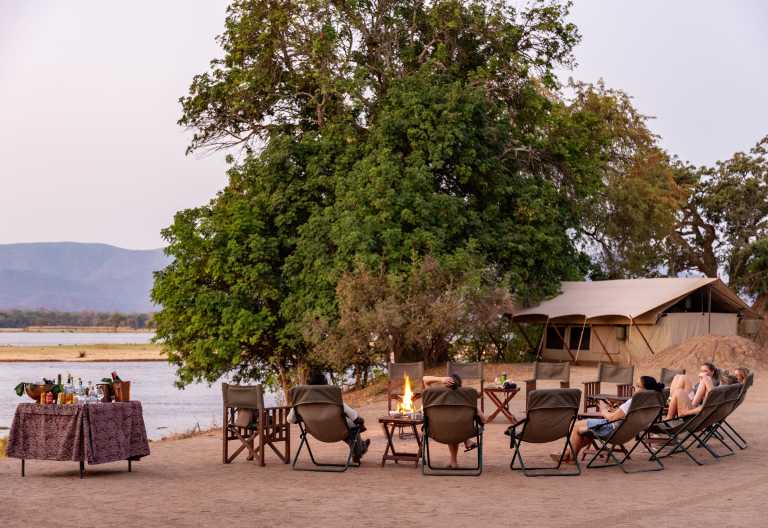 Zambezi Expeditions Camp, am Lagerfeuer © Foto: Marco Penzel | Outback Africa