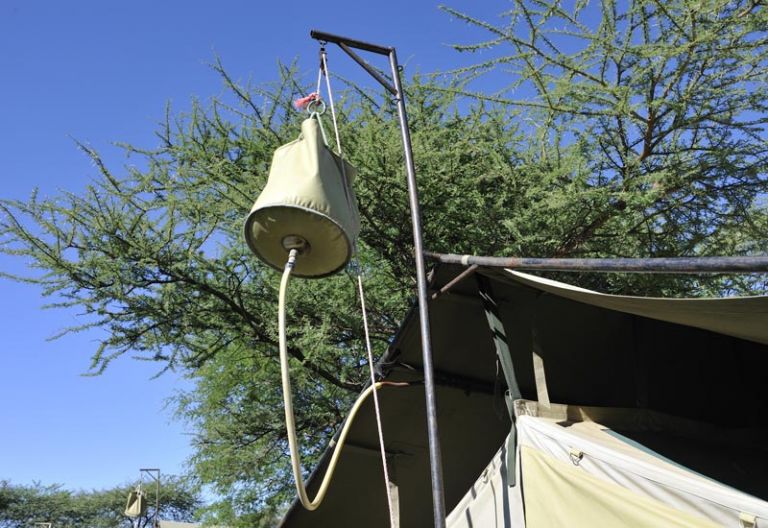 Kati Kati Tented Camp, Buschdusche © Foto: Marco Penzel | Outback Africa