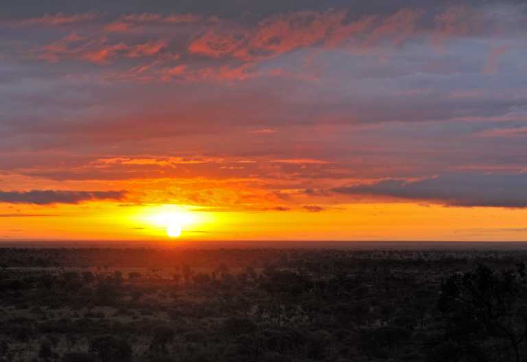 Sonnenaufgang über dem Meru Nationalpark, Kenia © Foto: Marco Penzel | Outback Africa