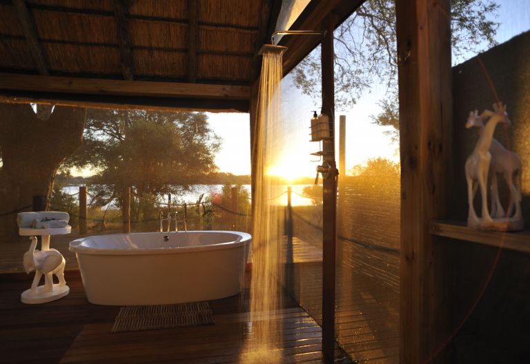 Sonnenaufgang im Badezimmer. © Foto: Marco Penzel | Outback Africa