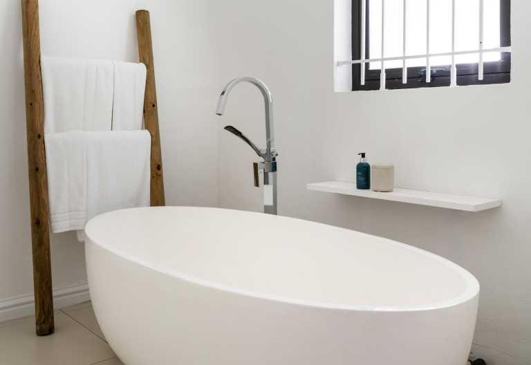 Badewanne einer Deluxe Beach Front Suite, Sakoa Boutik Hotel Mauritius © Foto: Sakoa Boutik Hotel