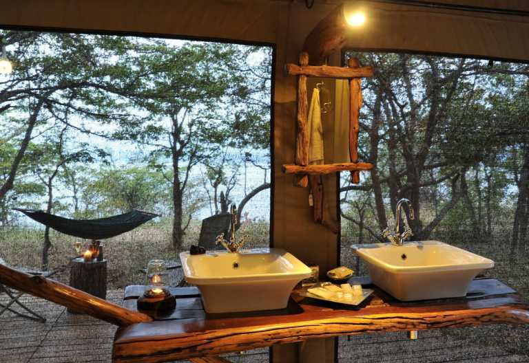 Changa Safari Camp, Badezimmer
