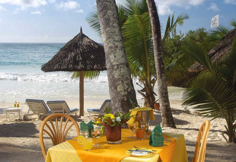 Leopard Beach Resort