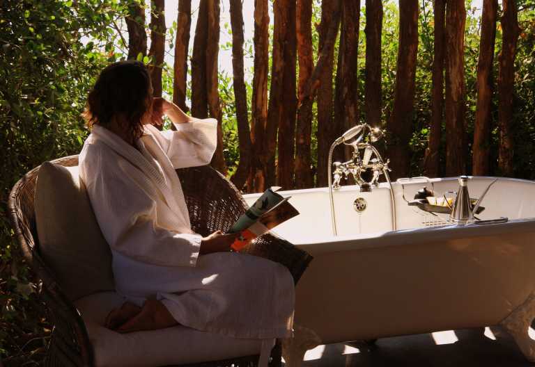 Chongwe Suite, offenes Badezimmer © Foto: Time+Tide